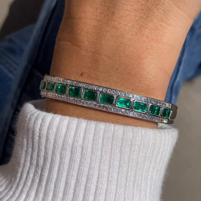 13ctw Emerald Cut Emerald Green & Round Cut White Sapphire Half Setting Bangle Bracelet