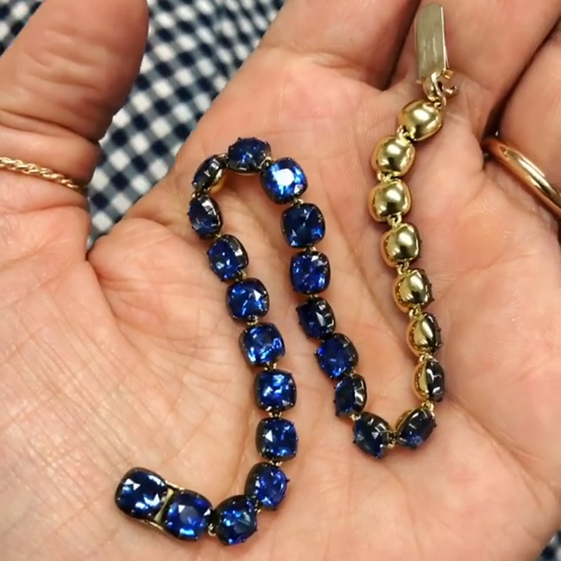 28ctw Cushion Cut Blue Sapphire Yellow Gold Handmade Bracelet