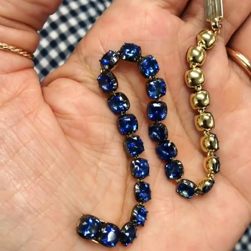 28ctw Cushion Cut Blue Sapphire Yellow Gold Handmade Bracelet