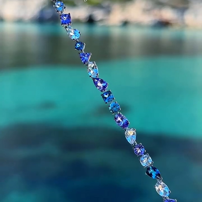 10.5ctw Multi-Cut Sea Wave Handmade Bracelet