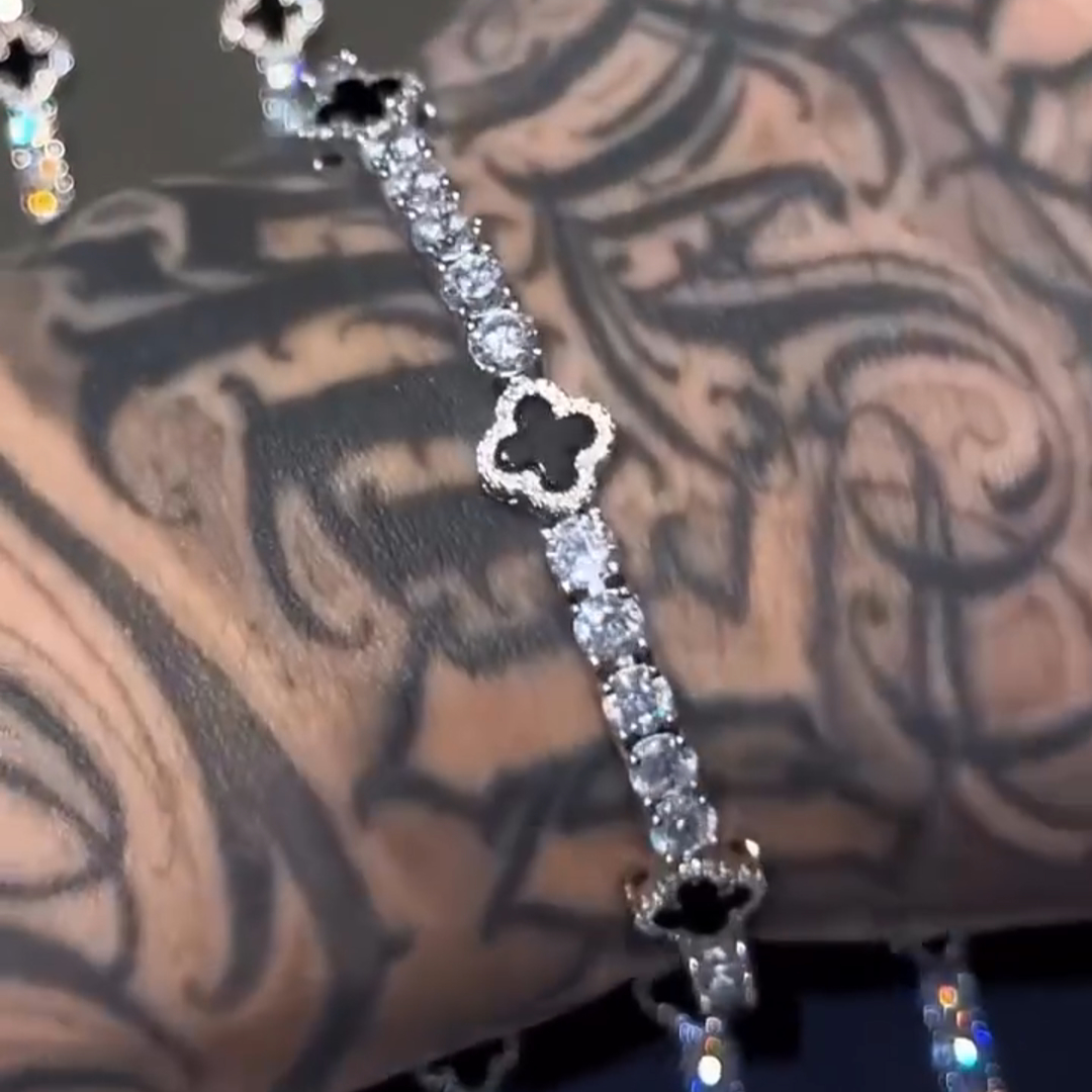 20ctw Round Cut Diamond And Obsidian Four Leaf Clover Shape Fashion Sterling Silver Handmade Men's Bracelet