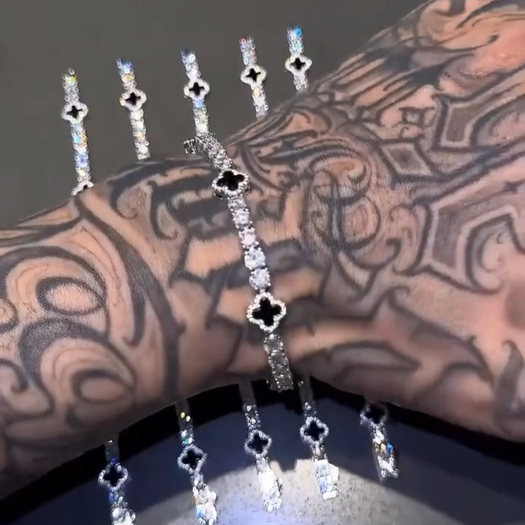 20ctw Round Cut Diamond And Obsidian Four Leaf Clover Shape Fashion Sterling Silver Handmade Men's Bracelet