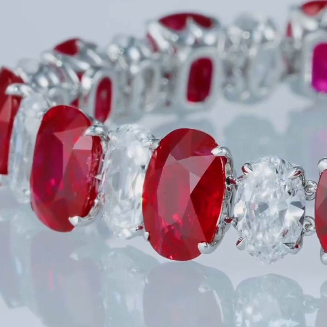 20ct Oval-cut Ruby ​​sterling Silver Handmade Bracelet