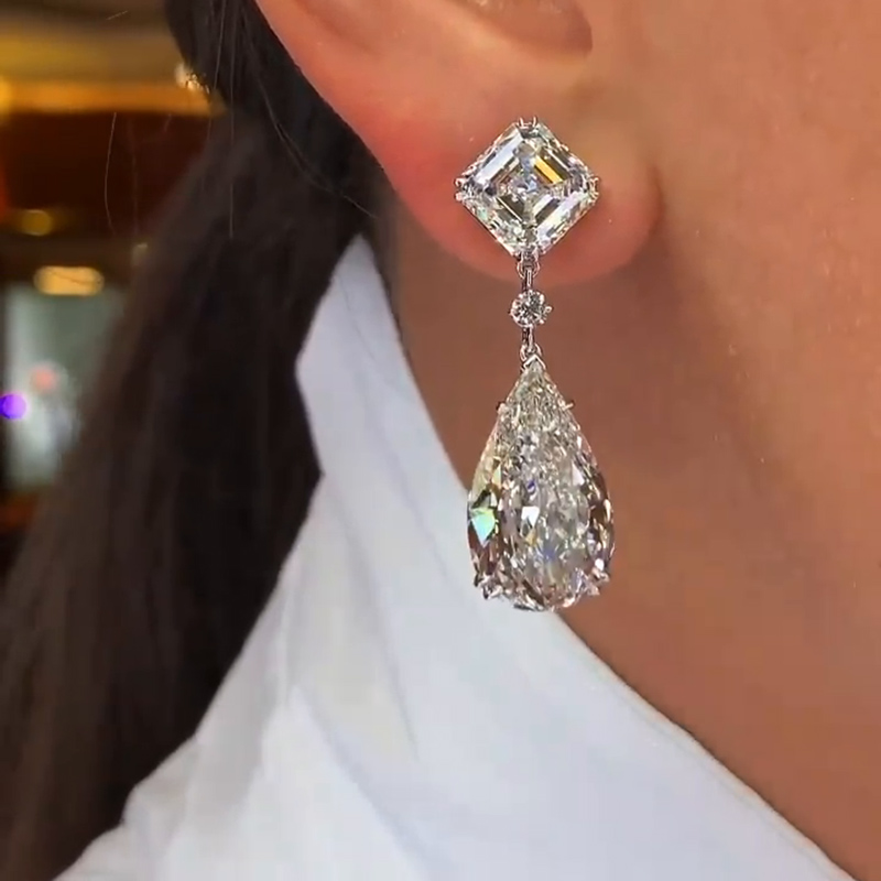 11ct Pear Cut White Diamonds Drop Earrings