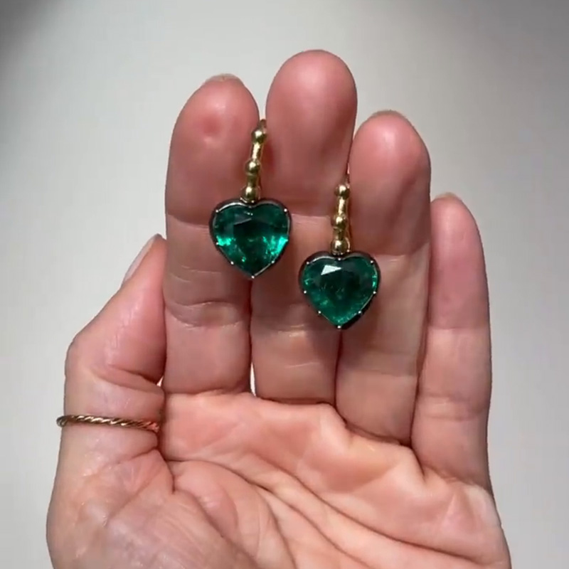 5.6ct Heart Cut Emerald Yellow Gold Chic Drop Earrings