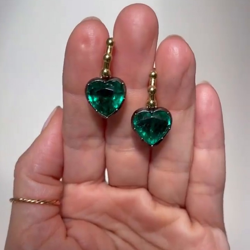 5.6ct Heart Cut Emerald Yellow Gold Chic Drop Earrings