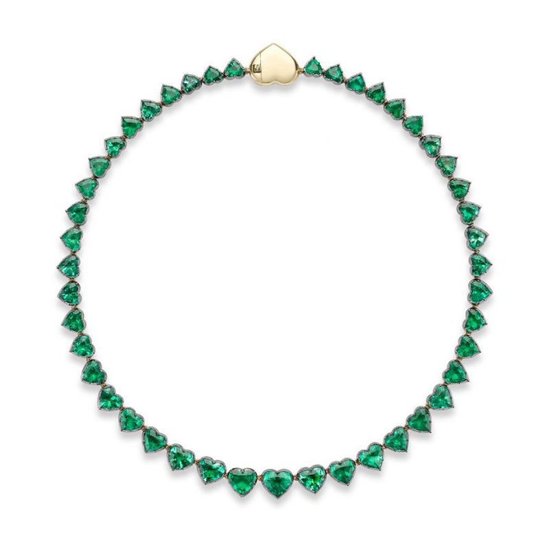 25.6ctw Heart Cut Emerald Handmade Necklace In Yellow Gold