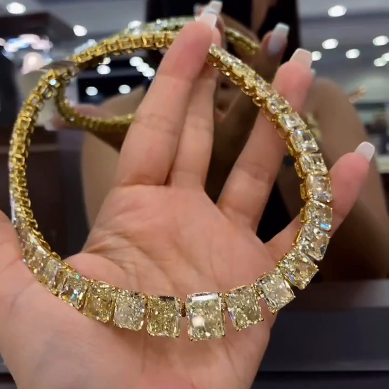 170ctw Radiant Cut Fancy Yellow Sapphire Rivière Necklace In Yellow Gold