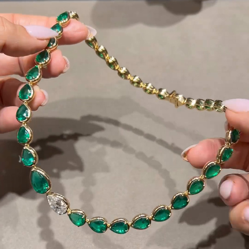 55ctw Pear Cut Emerald & White Sapphire Yellow Gold Handmade Choker Necklace