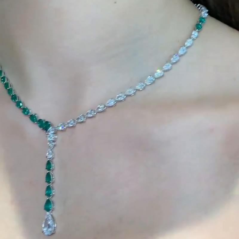 29.5ctw Pear Cut Emerald & White Sapphire Handmade Elegant Necklace