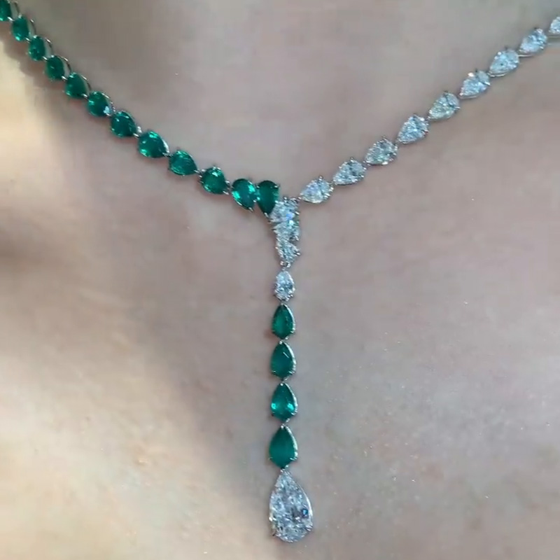 29.5ctw Pear Cut Emerald & White Sapphire Handmade Elegant Necklace