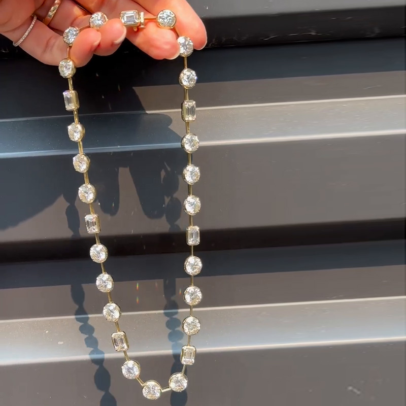 34ctw Emerald And Round Cut White Sapphire Handmade Necklace In Yellow Gold