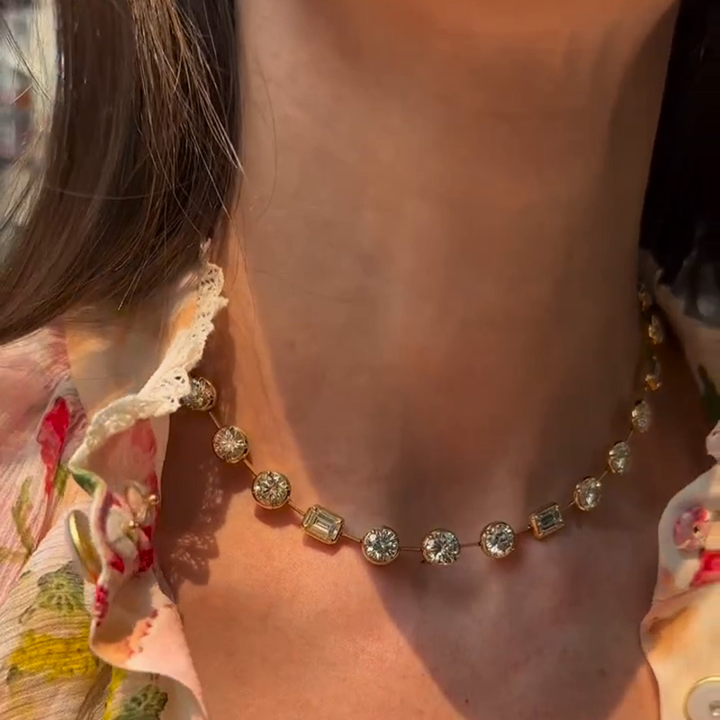 34ctw Emerald And Round Cut White Sapphire Handmade Necklace In Yellow Gold