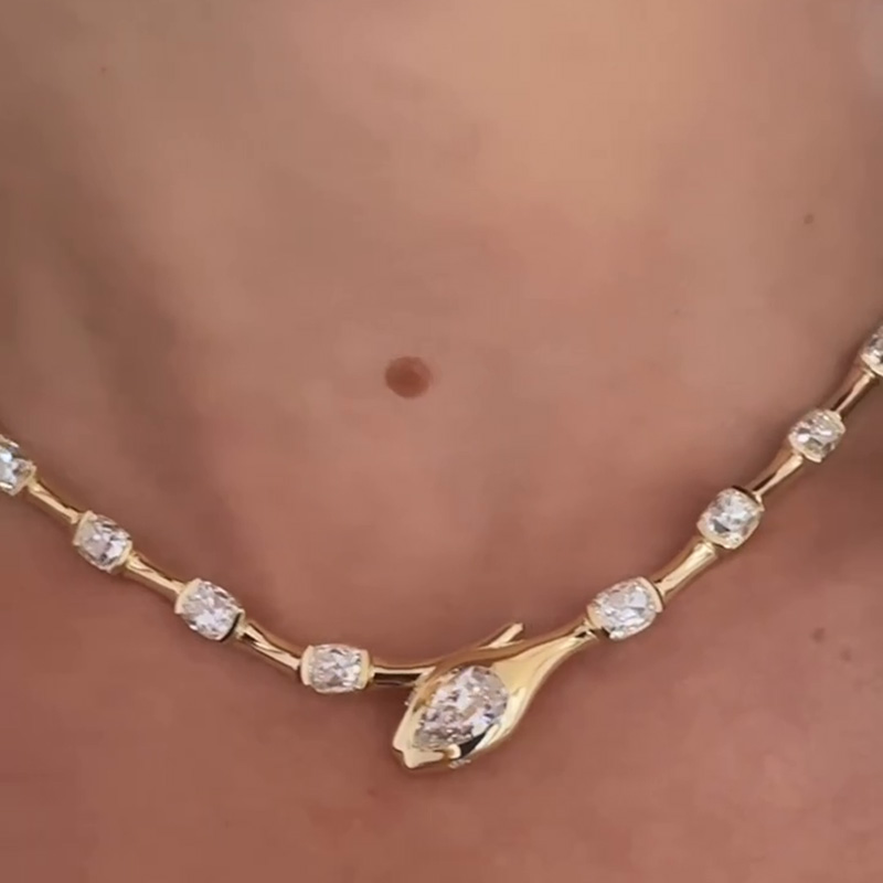 17ctw Cushion And Pear Cut White Sapphire Art Design Handmade Necklace In Yellow Gold