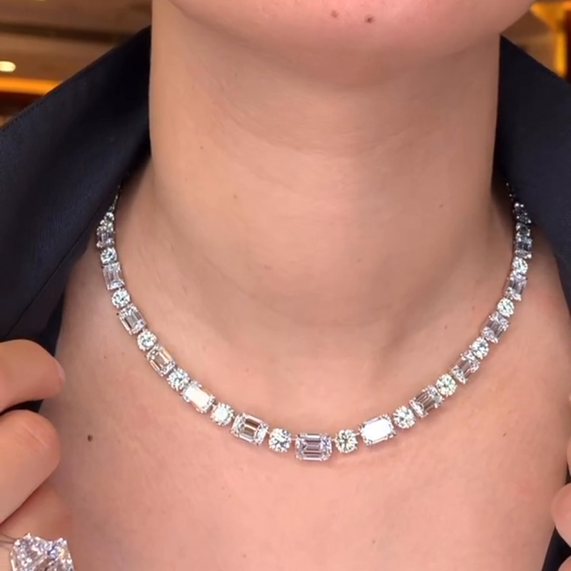 49.48ctw Emerald & Round Cut White Sapphire Contrast Handmade Necklace