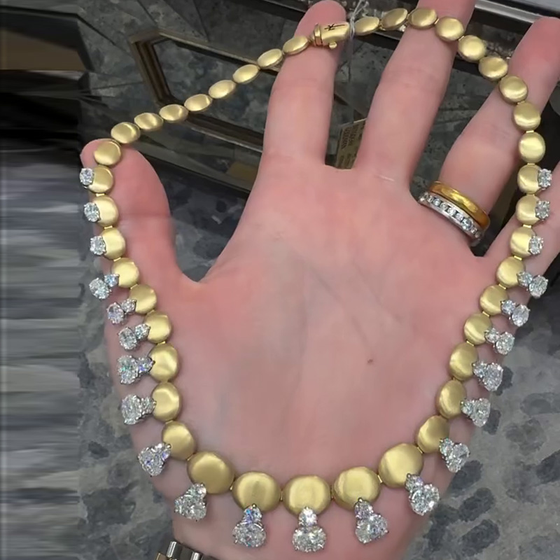 13.3ctw Oval And Round Cut White Sapphire Yellow Gold Handmade Necklace