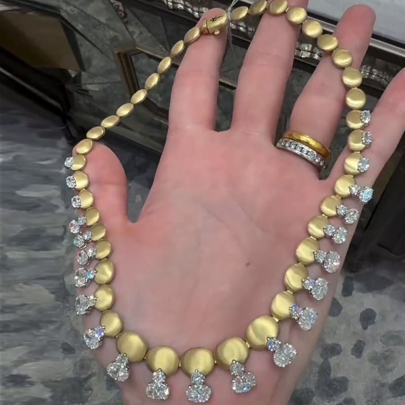 13.3ctw Oval And Round Cut White Sapphire Yellow Gold Handmade Necklace