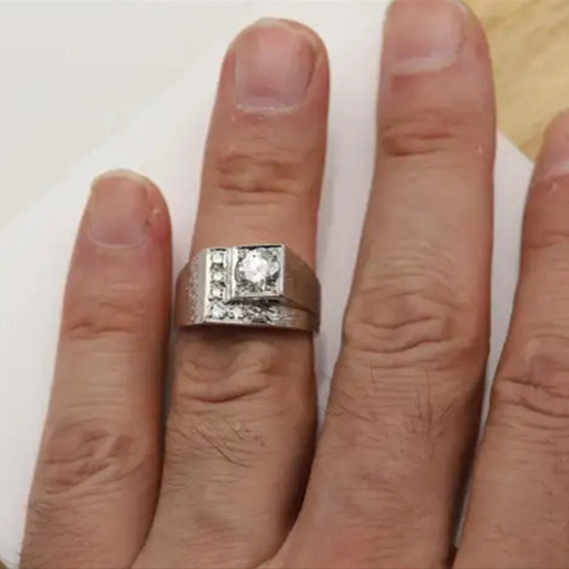 2ct Vintage Men's Ring In Square Design