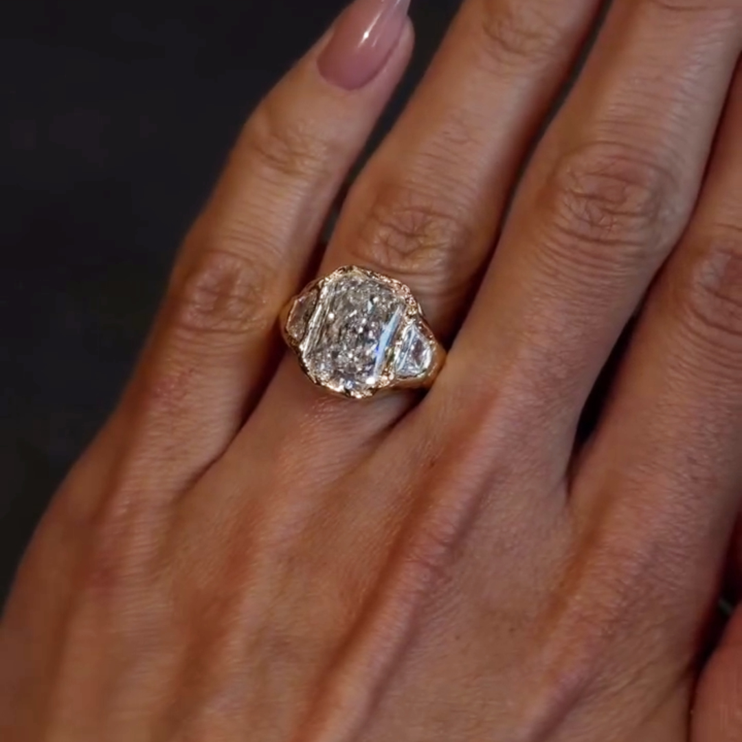 4ct Vintage Art Design Three-stone Radiant Cut  Ring