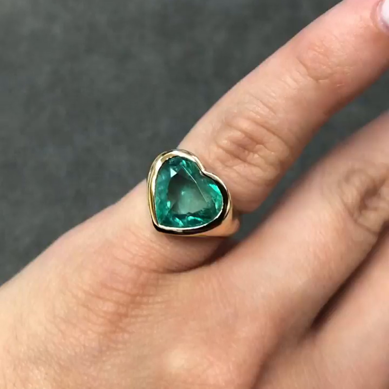 5ct Heart Cut Emerald Handmade Engagement Ring In Yellow Gold