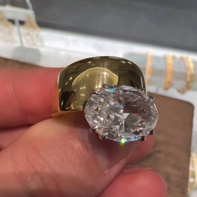 8ct Oval Cut White Sapphire Modern Handmade Ring In Yellow Gold