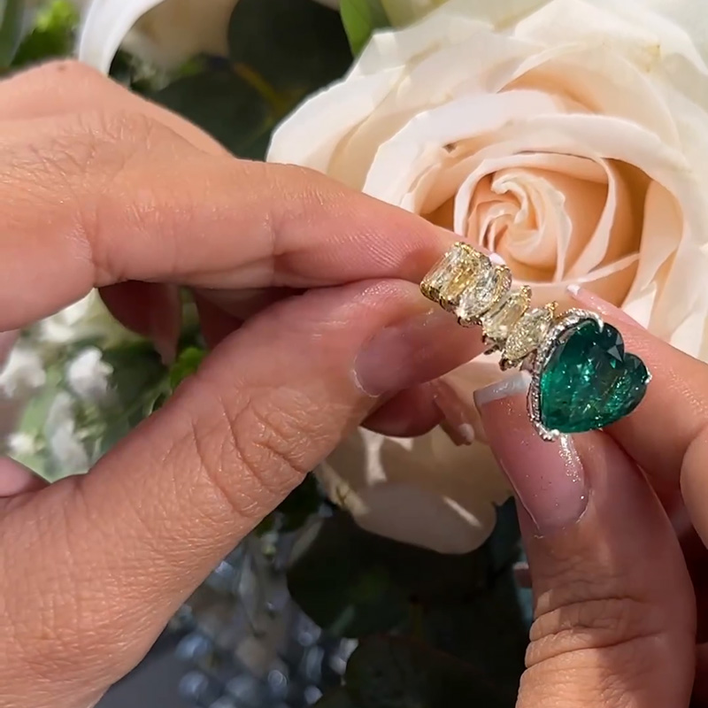 4.5ct Heart Cut Emerald With Kite And Marquise Cut White And Yellow Sapphires Eternity Band Ring