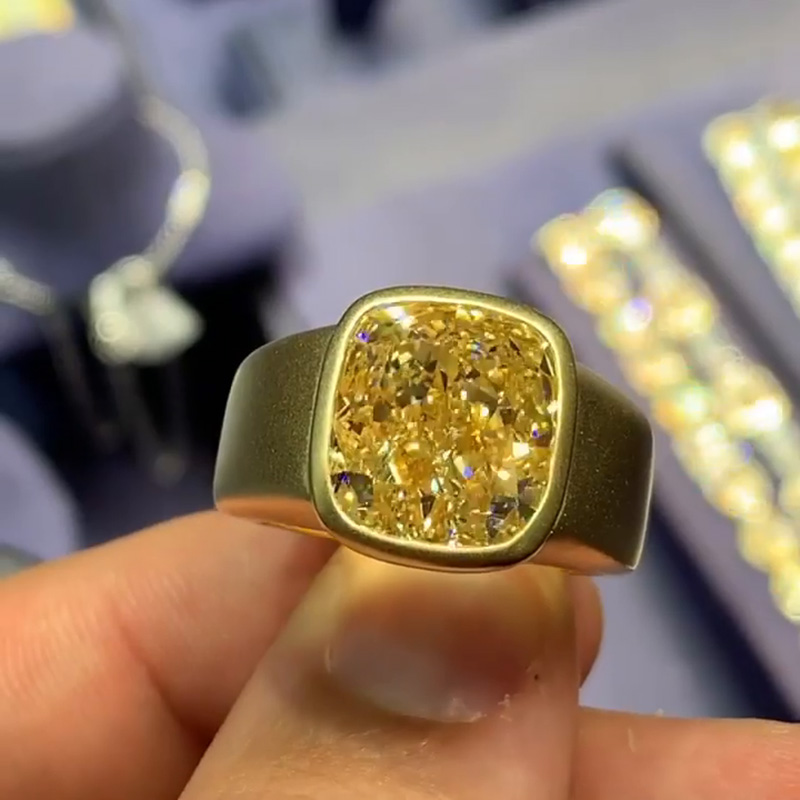 4.5ct Cushion Cut Yellow Sapphire Handmade Yellow Gold Simple Men's Ring
