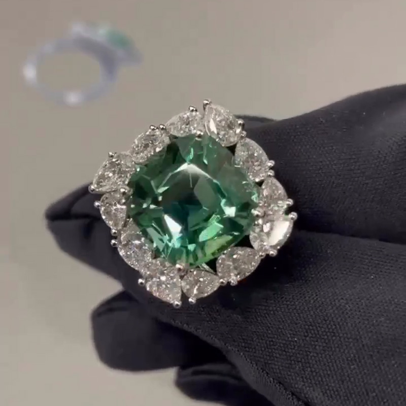 7.5ct Cushion Cut Emerald Green Surrounded By White Pear Gemstones Art Design Ring