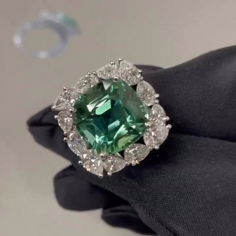 7.5ct Cushion Cut Emerald Green Surrounded By White Pear Gemstones Art Design Ring