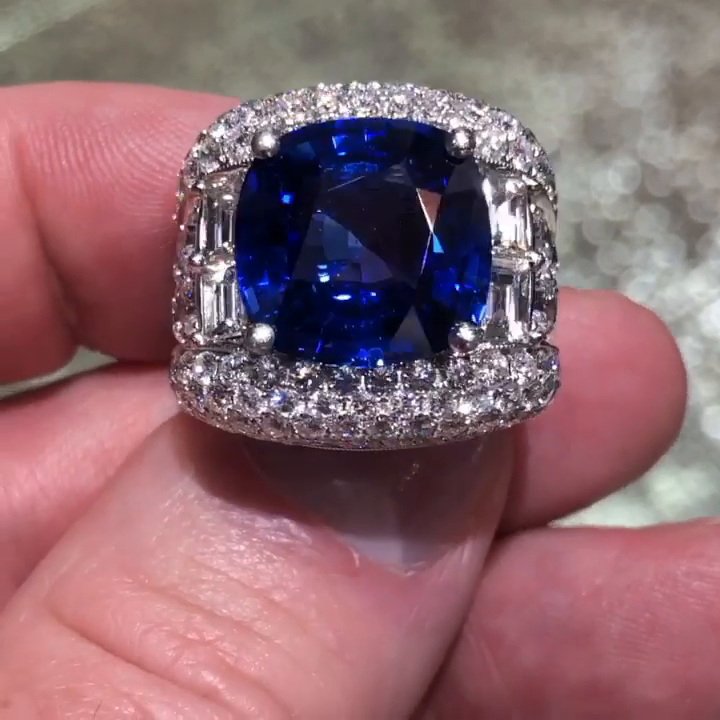 20ctw Cushion Cut Royal Blue Sapphire Center Stone Half Set Handmade Men's Ring