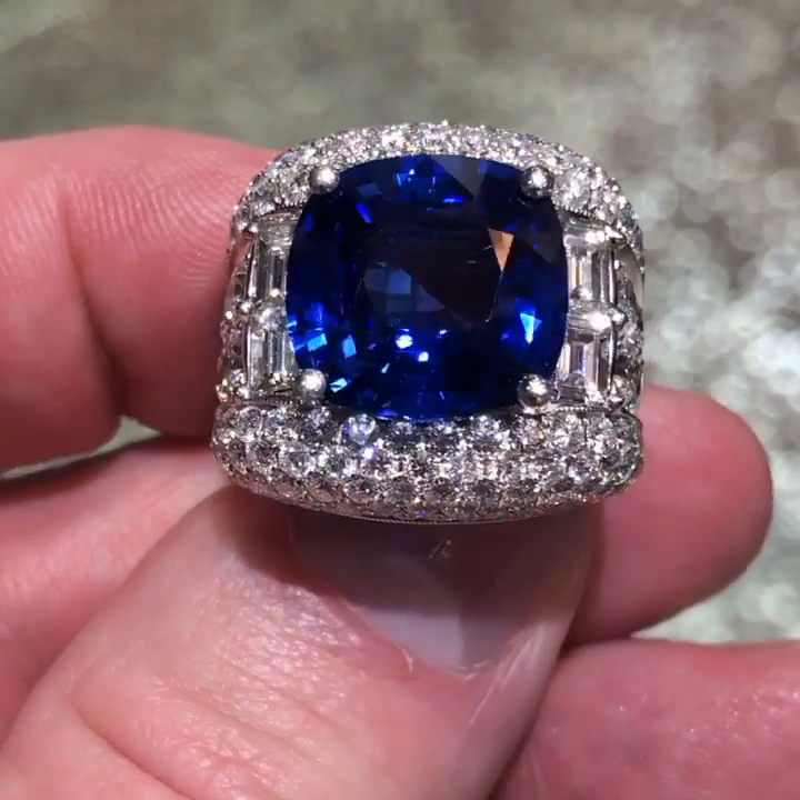 20ctw Cushion Cut Royal Blue Sapphire Center Stone Half Set Handmade Men's Ring