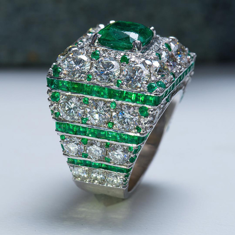 4.5ct Cushion Cut Emerald Green Center Stone Surrounded By Round Cut White Sapphires Luxury Handmade Men's Ring