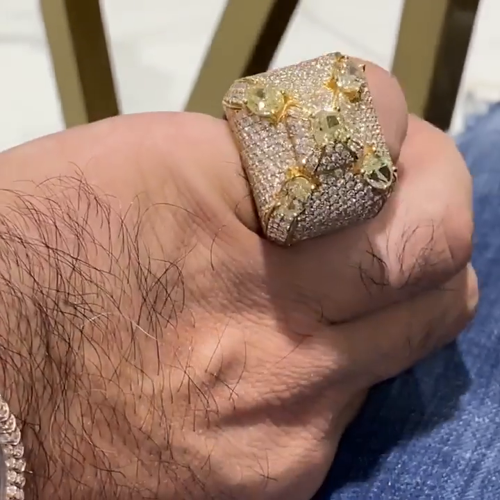 6ctw Round Cut Center Stone With 4 Oval Cut Yellow Sapphires Handmade Luxury Men's Ring