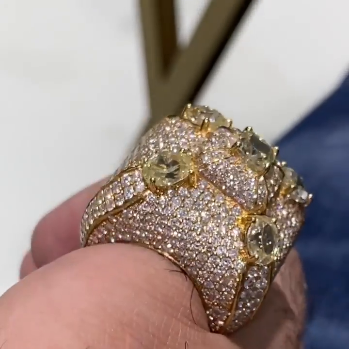 6ctw Round Cut Center Stone With 4 Oval Cut Yellow Sapphires Handmade Luxury Men's Ring