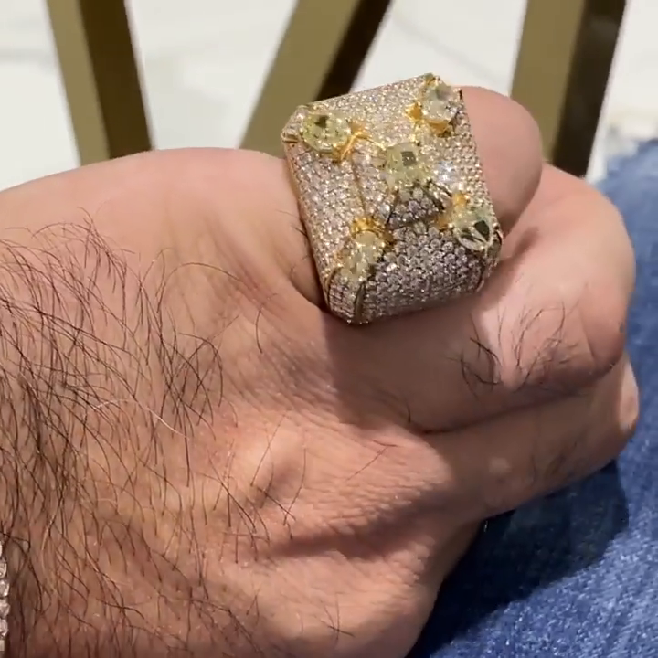 6ctw Round Cut Center Stone With 4 Oval Cut Yellow Sapphires Handmade Luxury Men's Ring