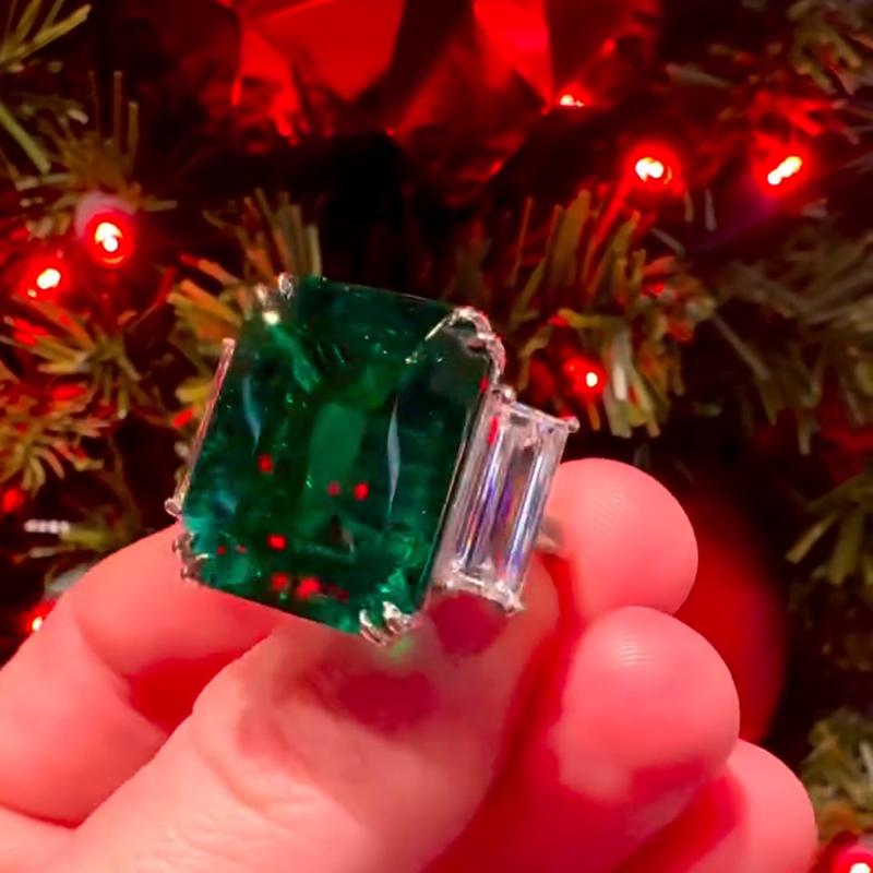 15ct Emerald Cut Emerald Green Three-Stone Christmas Vibe Handmade Ring