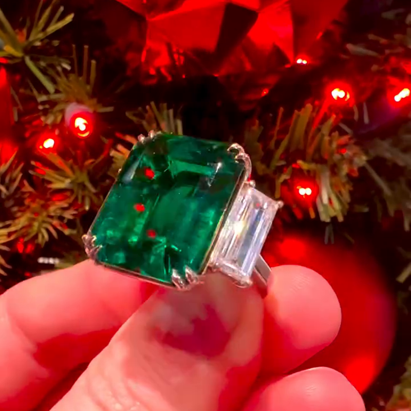 15ct Emerald Cut Emerald Green Three-Stone Christmas Vibe Handmade Ring