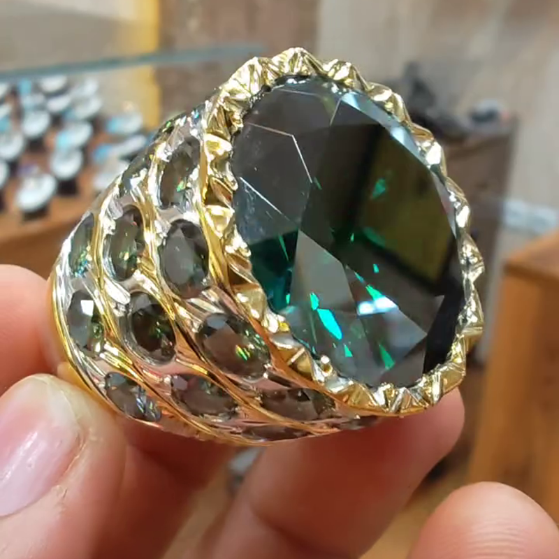 15ct Round Cut Emerald Green Two-Tone Vintage Handmade Men's Ring