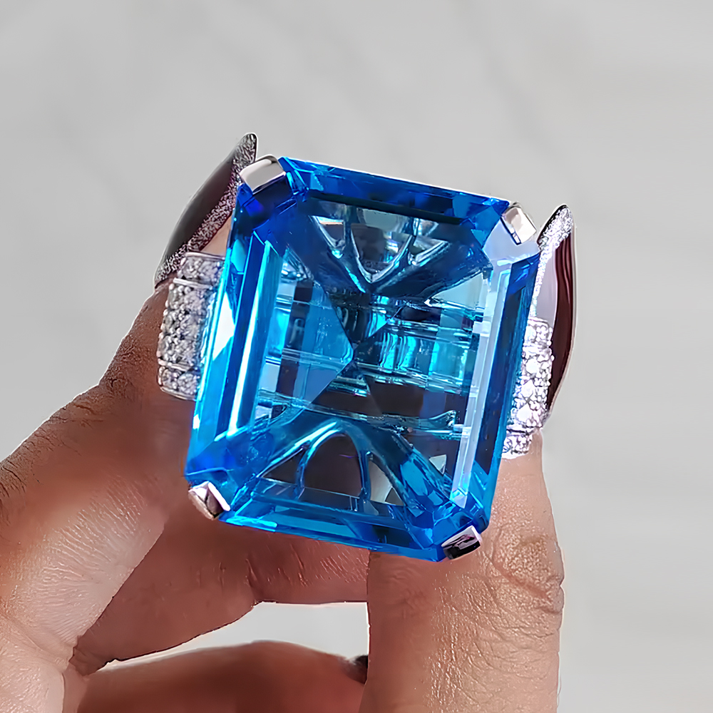15ct Emerald Cut Blue Topaz Coktail Ring