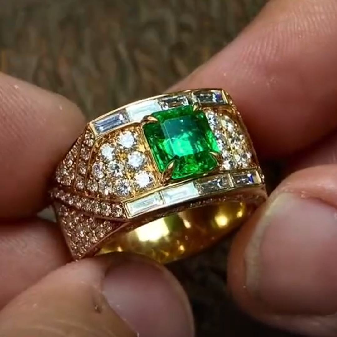 8ct cushion cut emerald sterling silver plated with gold luxury handcrafted men's ring