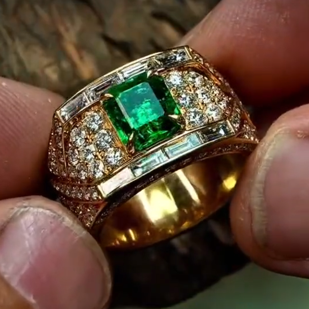 8ct cushion cut emerald sterling silver plated with gold luxury handcrafted men's ring