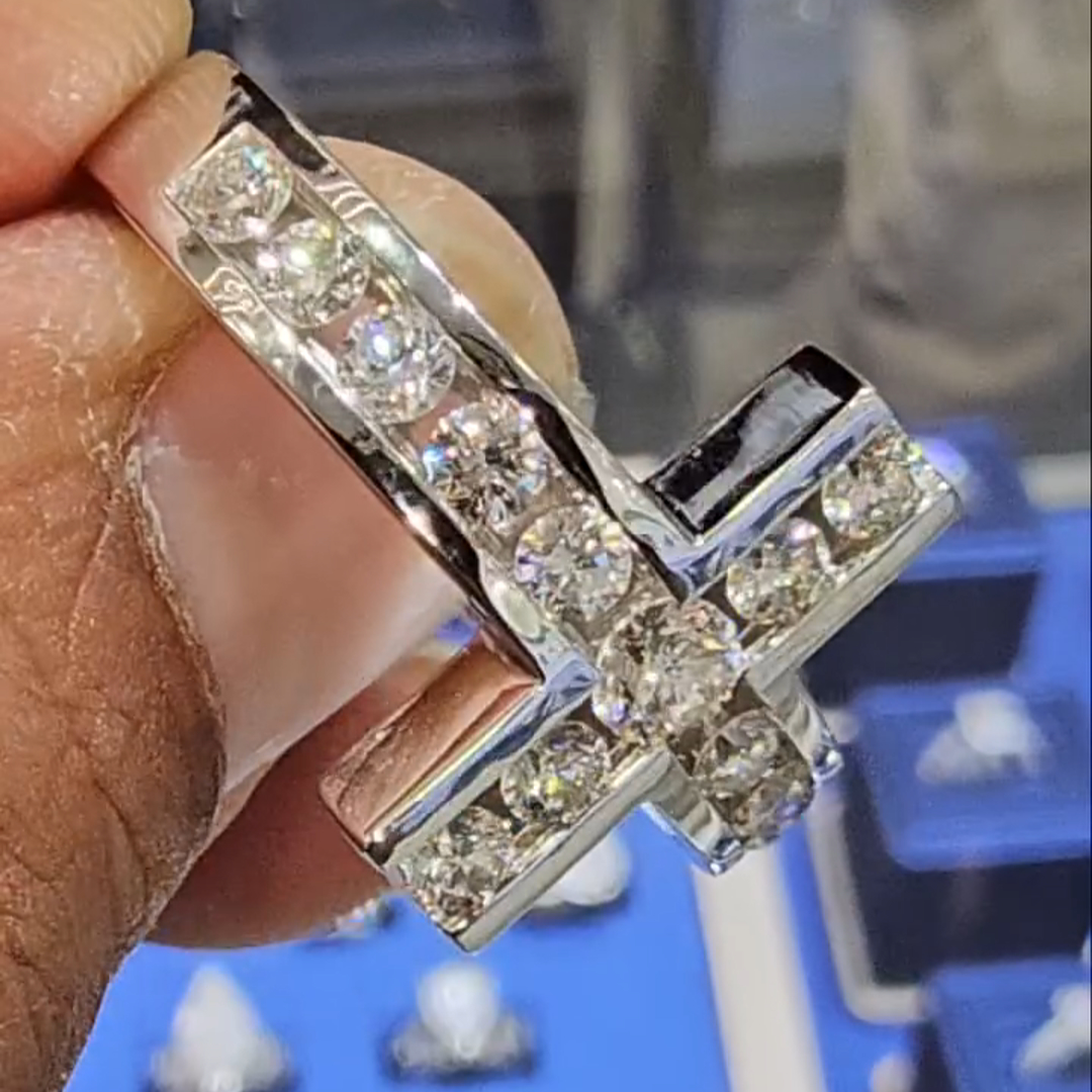 8ct Round-cut Diamond Cross Shaped Sterling Silver Handmade Ring
