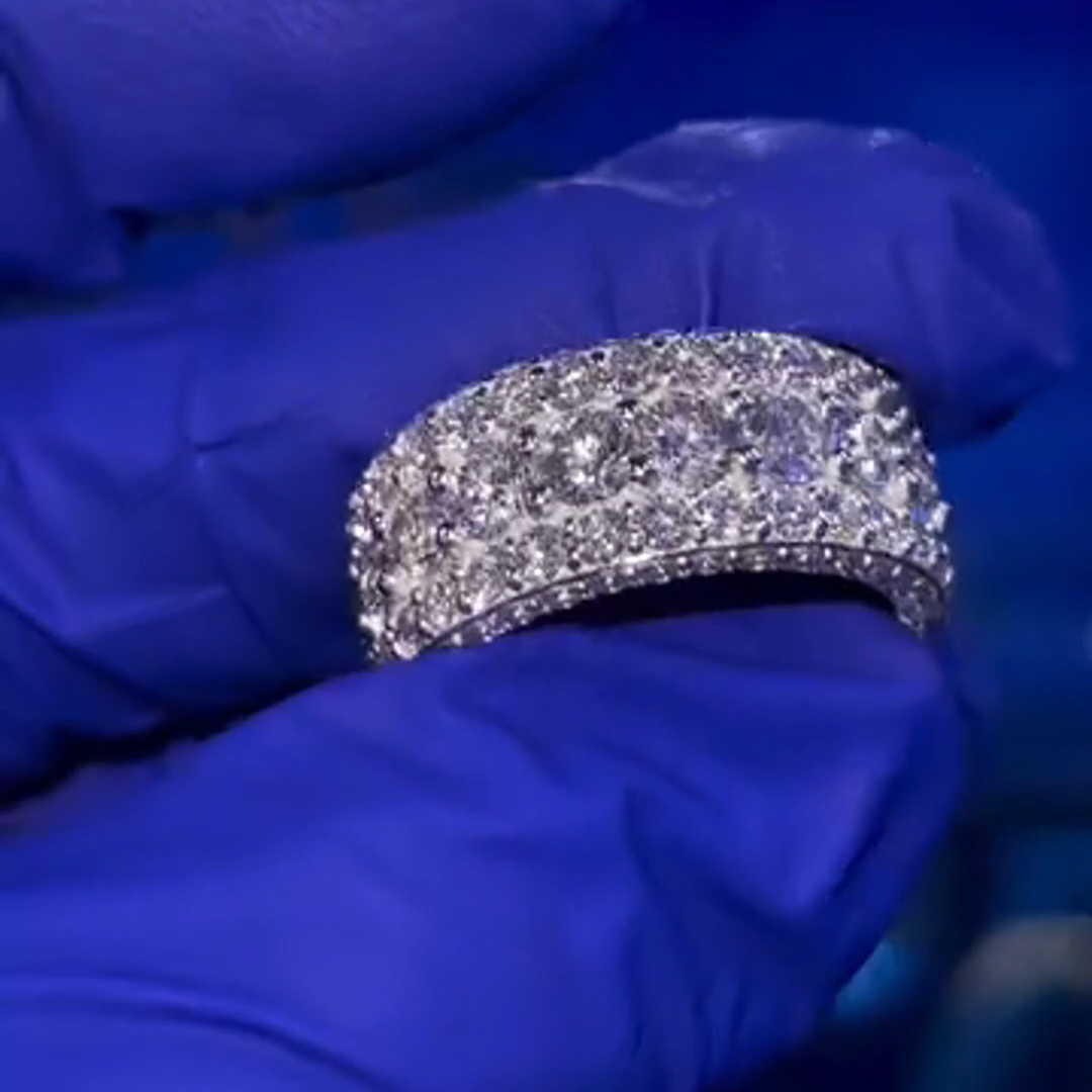 18ct Round Cut Diamond Luxury Sterling Silver Handmade Ring