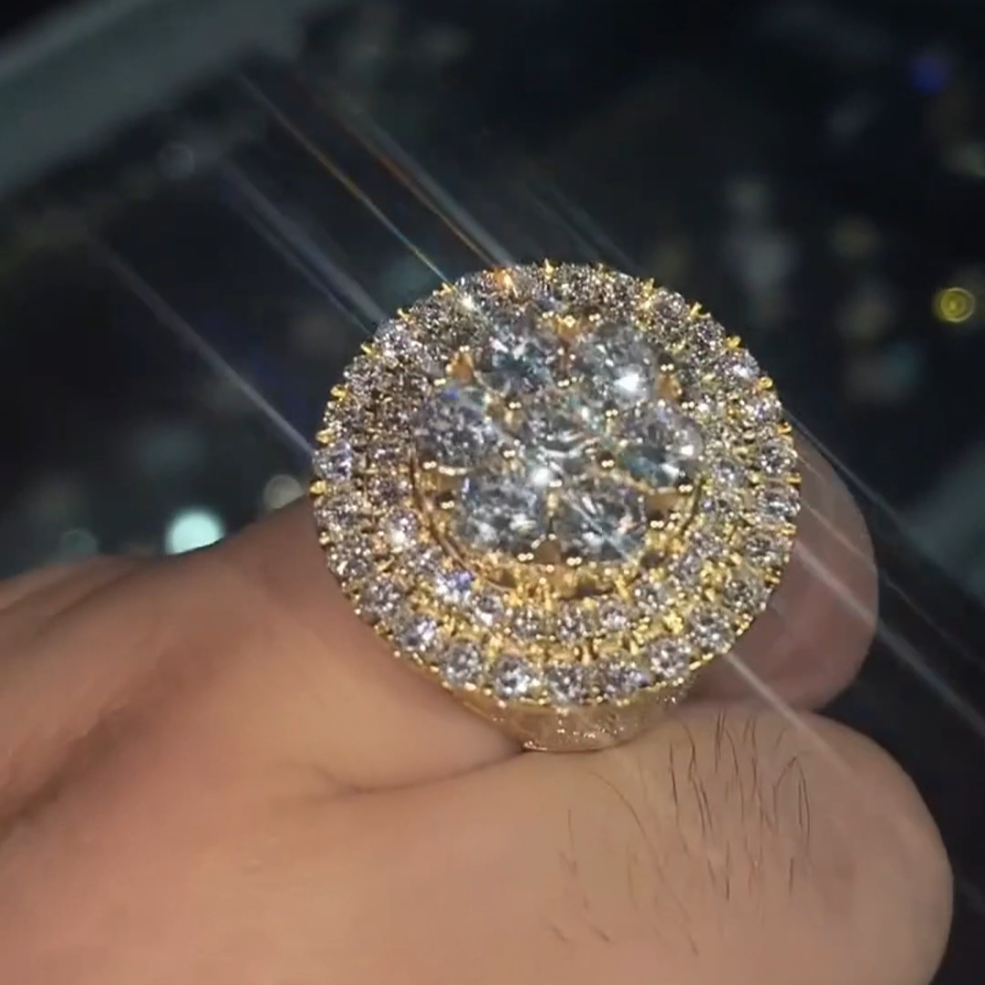 18ctw Cushion Cut Zircon Luxury Flower Shape Handmade Sterling Silver Plated Yellow Gold Ring
