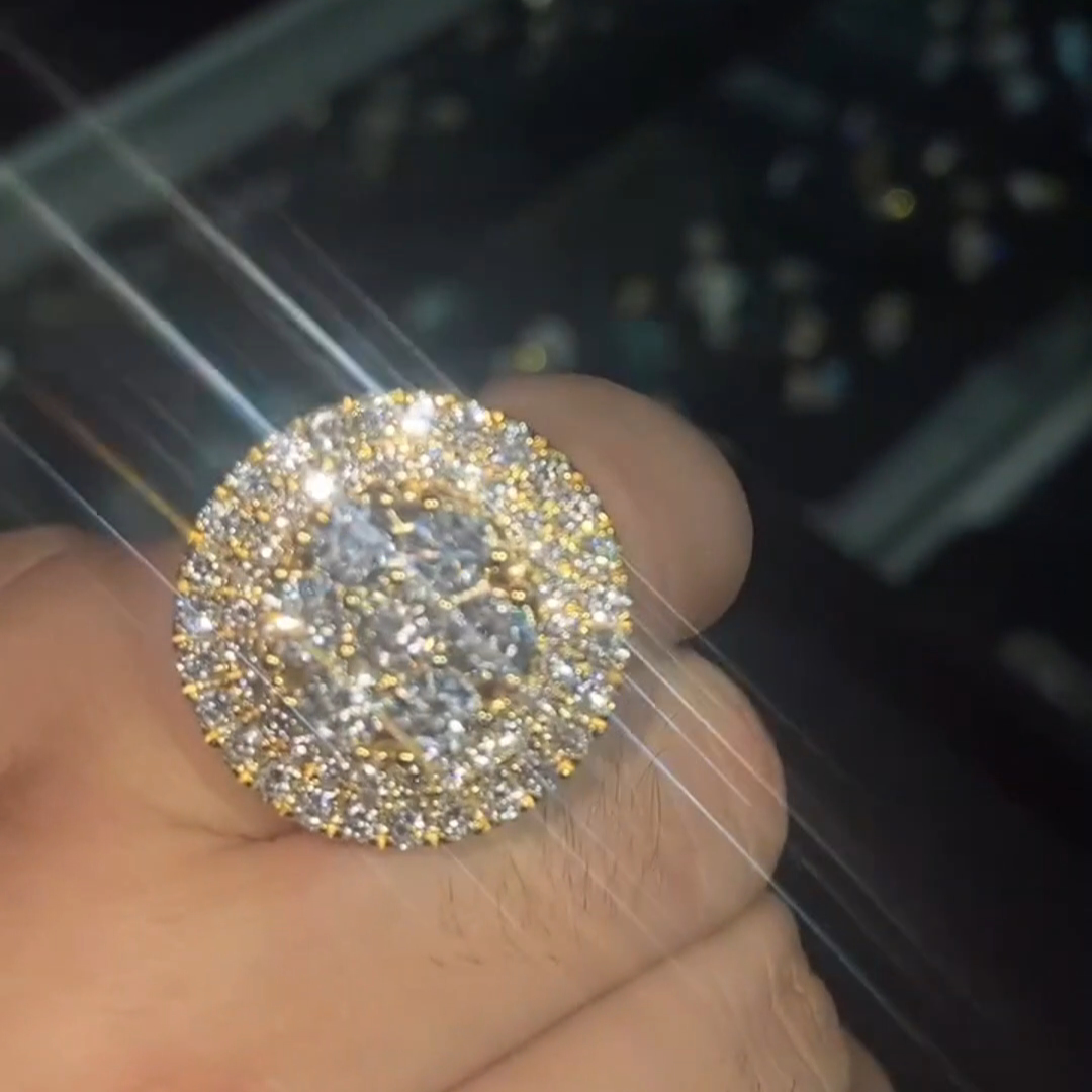 18ctw Cushion Cut Zircon Luxury Flower Shape Handmade Sterling Silver Plated Yellow Gold Ring