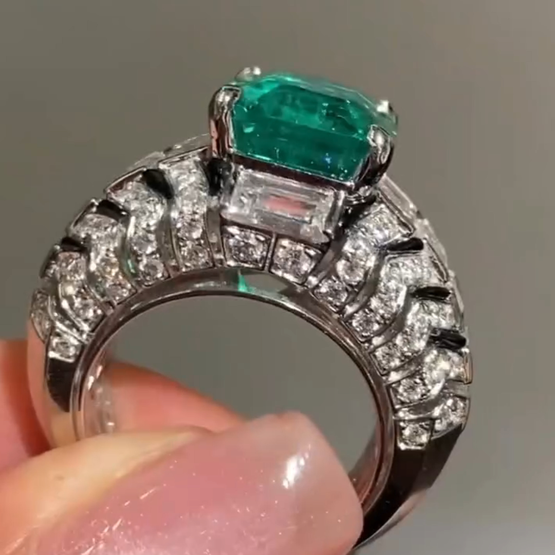 8ct Cushion Cut Emerald Luxury Sterling Silver Handmade Ring