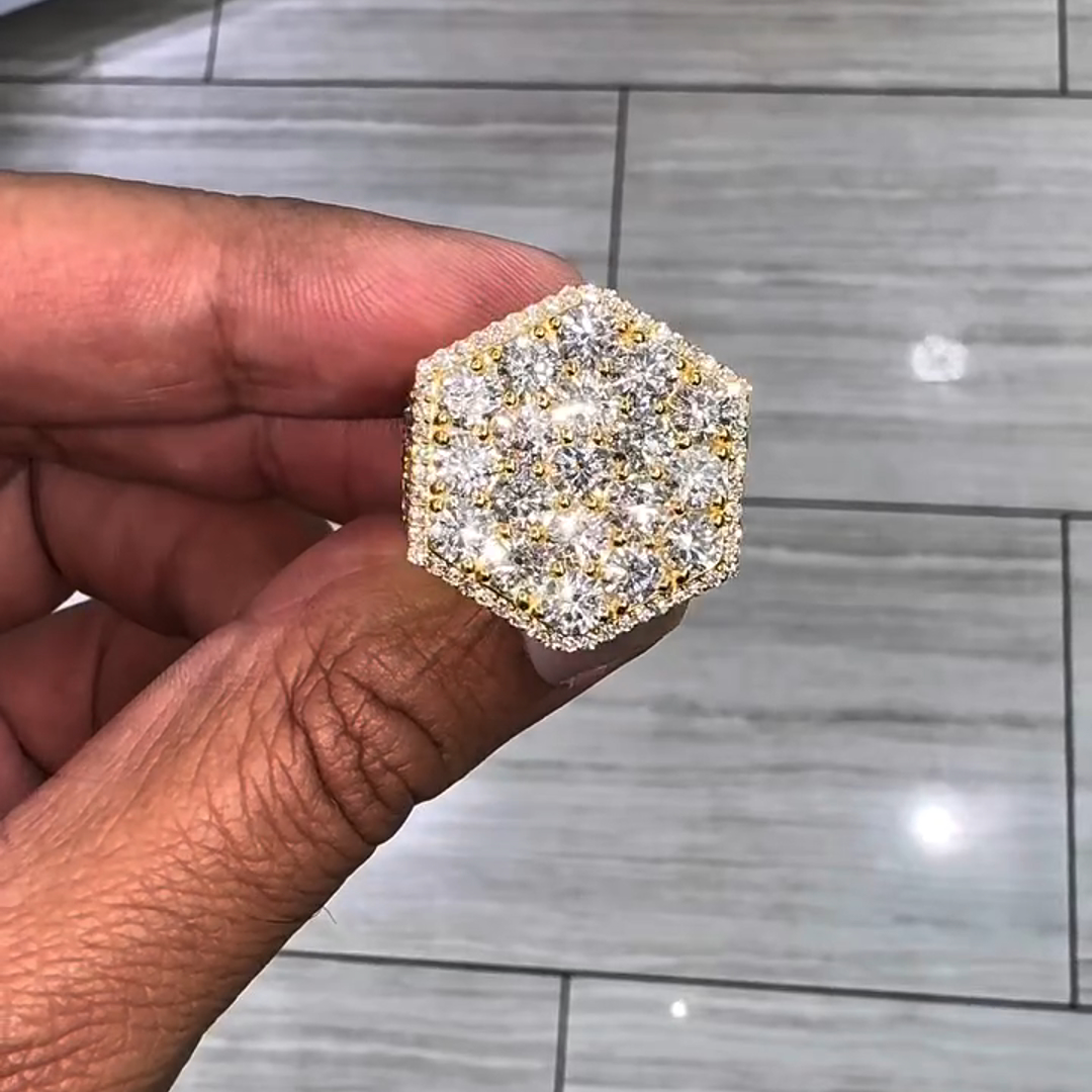 4.5ct Round-cut Zircon Sterling Silver Plated Yellow Gold Handmade Ring