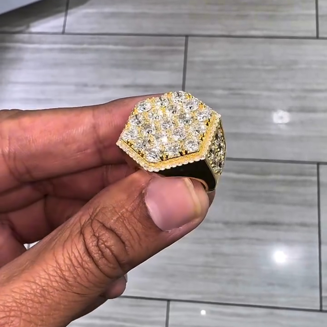 4.5ct Round-cut Zircon Sterling Silver Plated Yellow Gold Handmade Ring