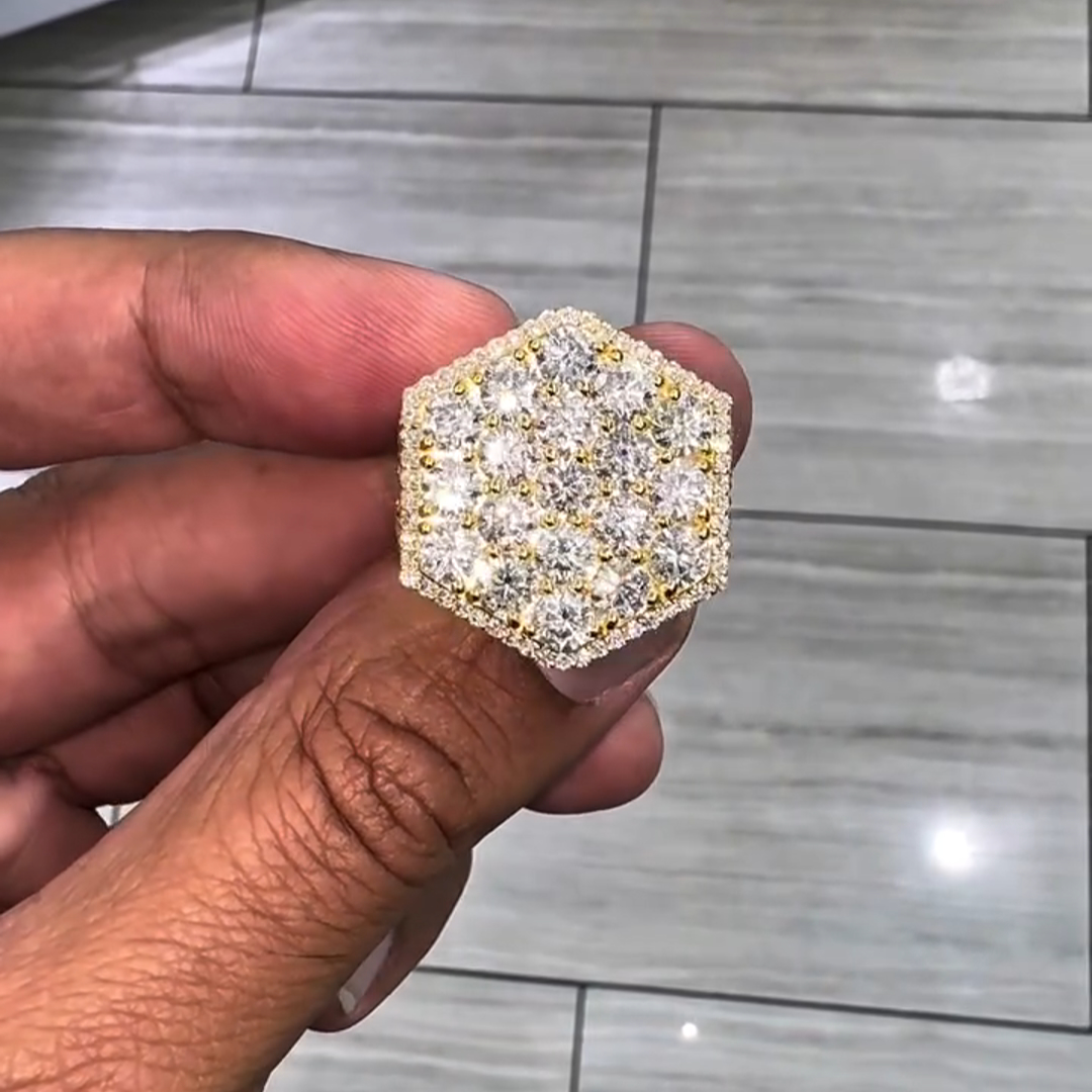 4.5ct Round-cut Zircon Sterling Silver Plated Yellow Gold Handmade Ring