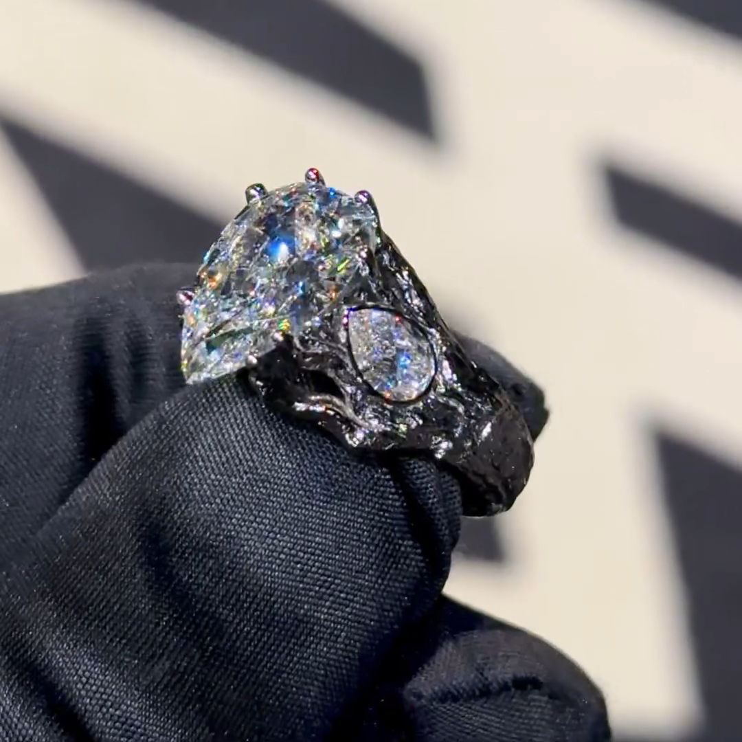 8ct Pear-shaped Diamond Sterling Silver Handmade Ring